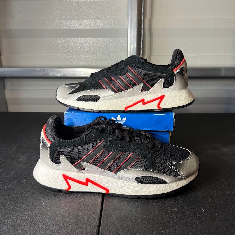 Size 11 - ADI Tresc Run Core Black Solar Red