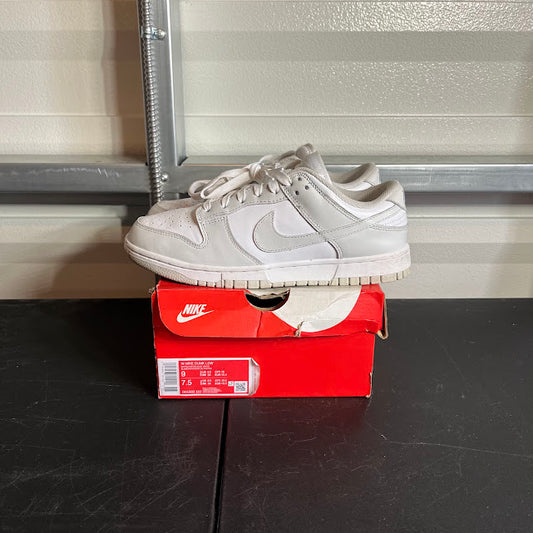 Size 9W - Dunk Low Retro Photon Dust
