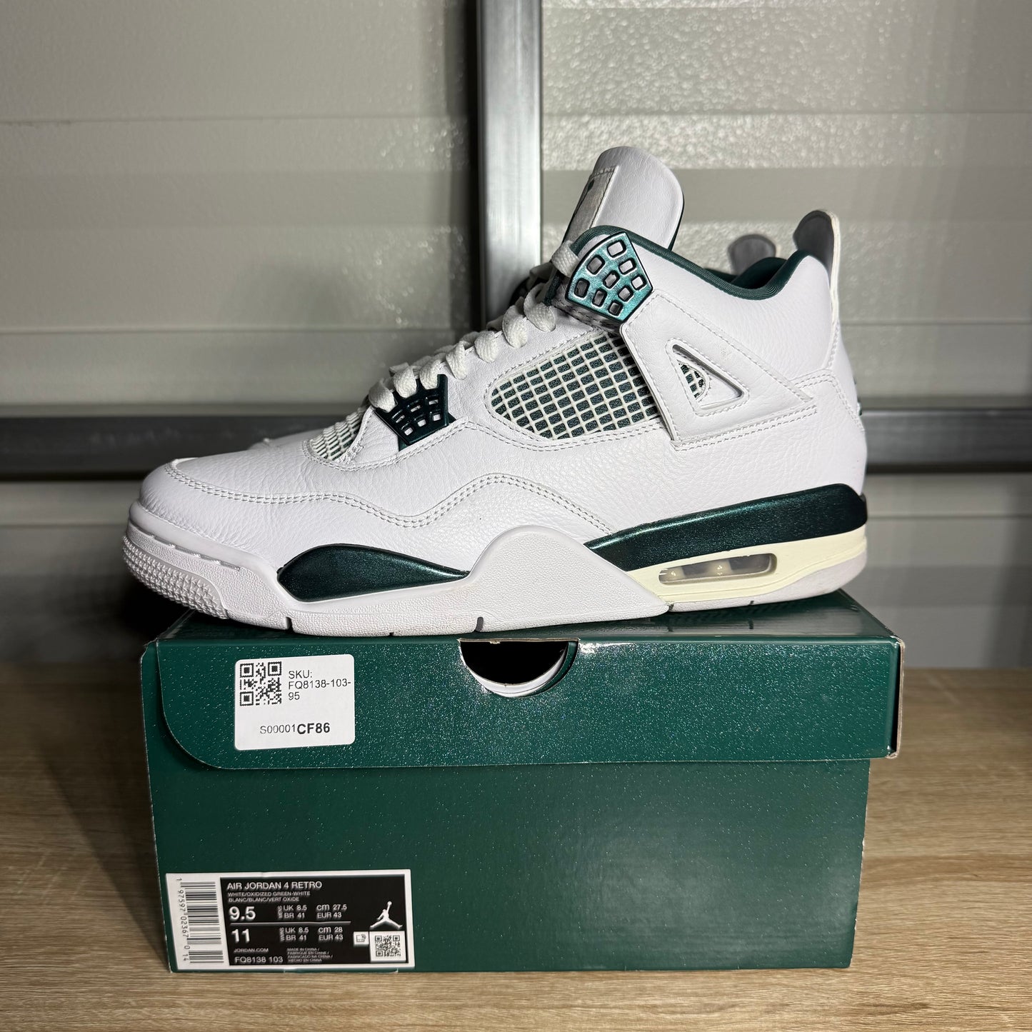 Size 9.5 - AJ 4 Retro Oxidized Green