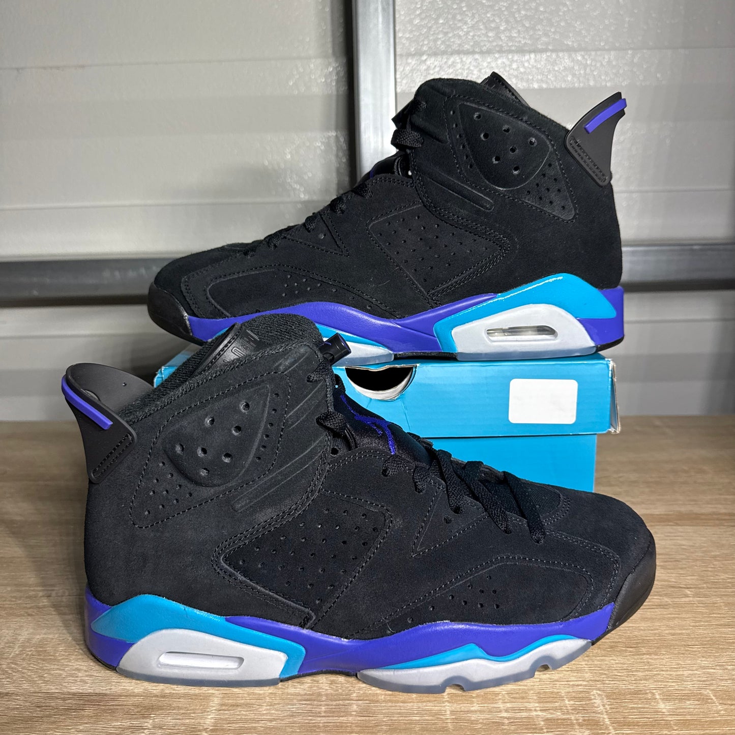 Size 9.5 - AJ 6 Retro Aqua