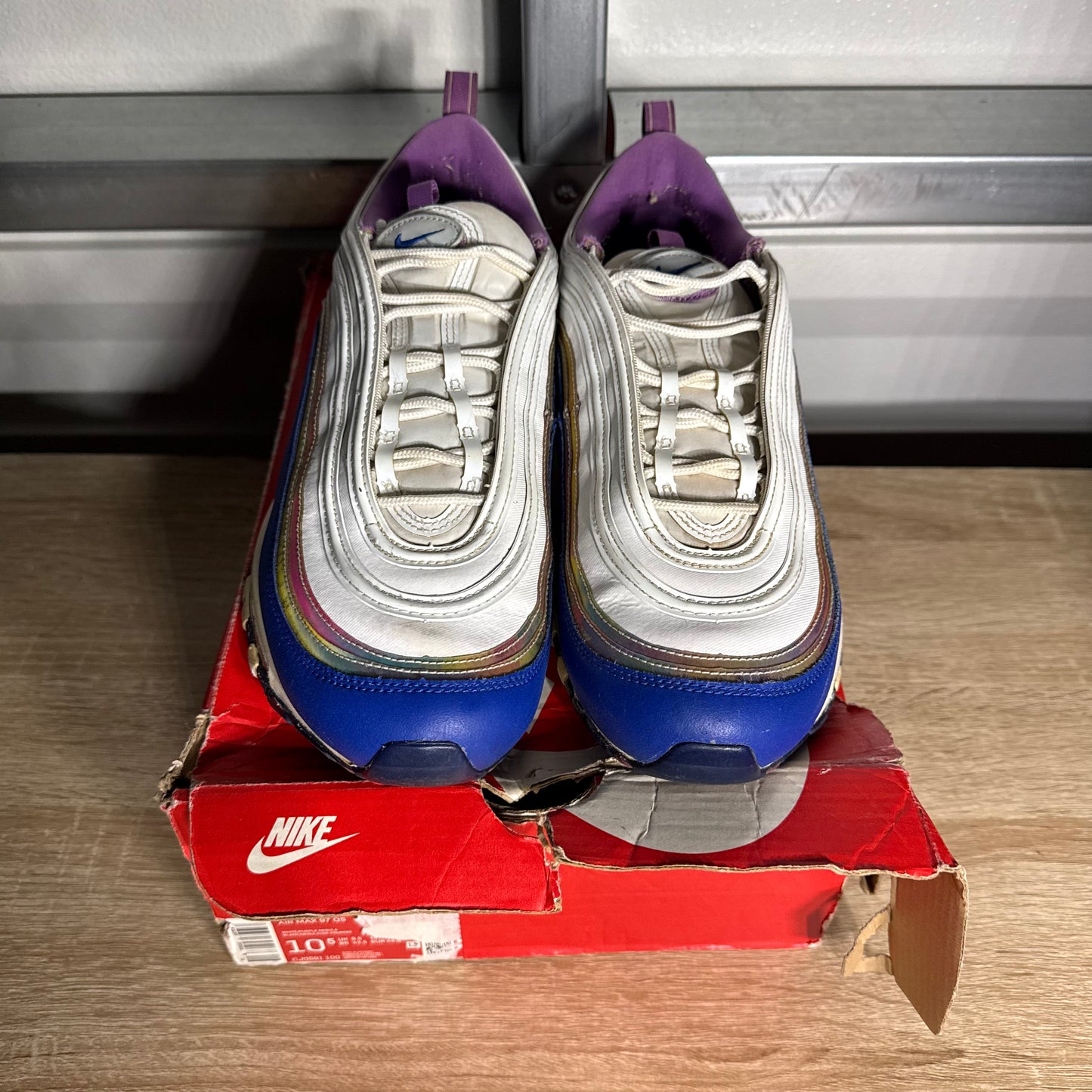 Size 10.5 - AM 97 Easter