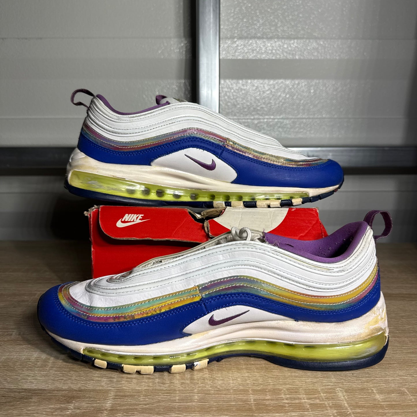 Size 10.5 - AM 97 Easter