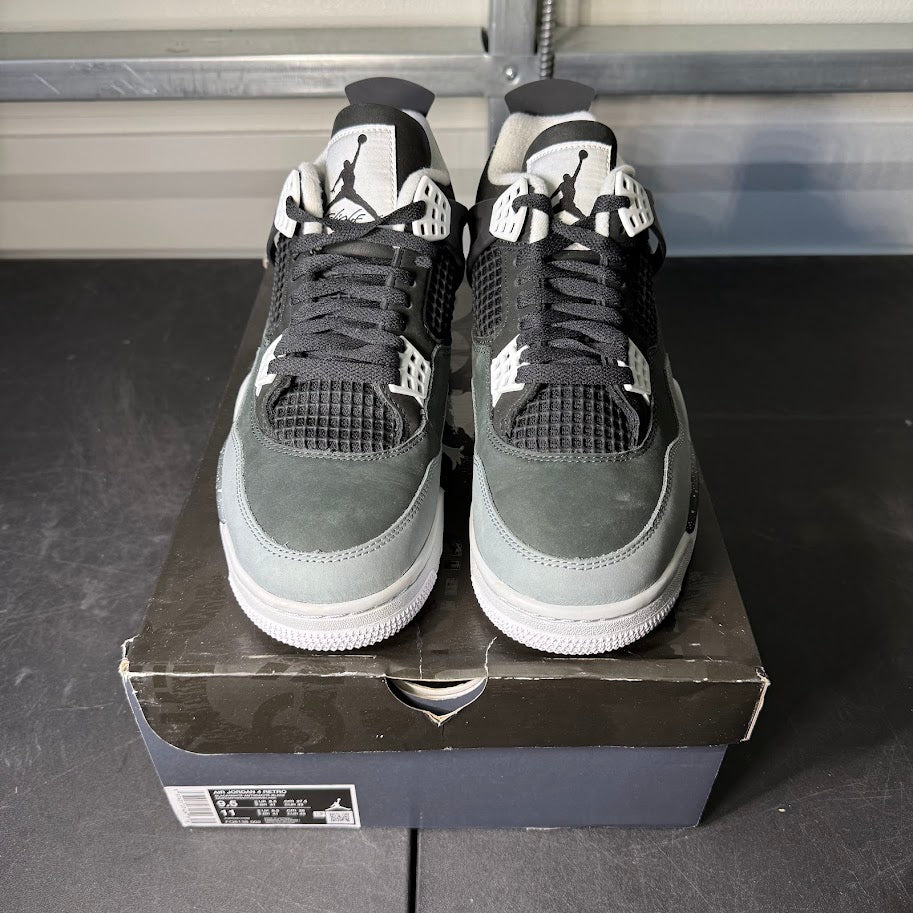 Size 9.5 - AJ 4 Retro Fear