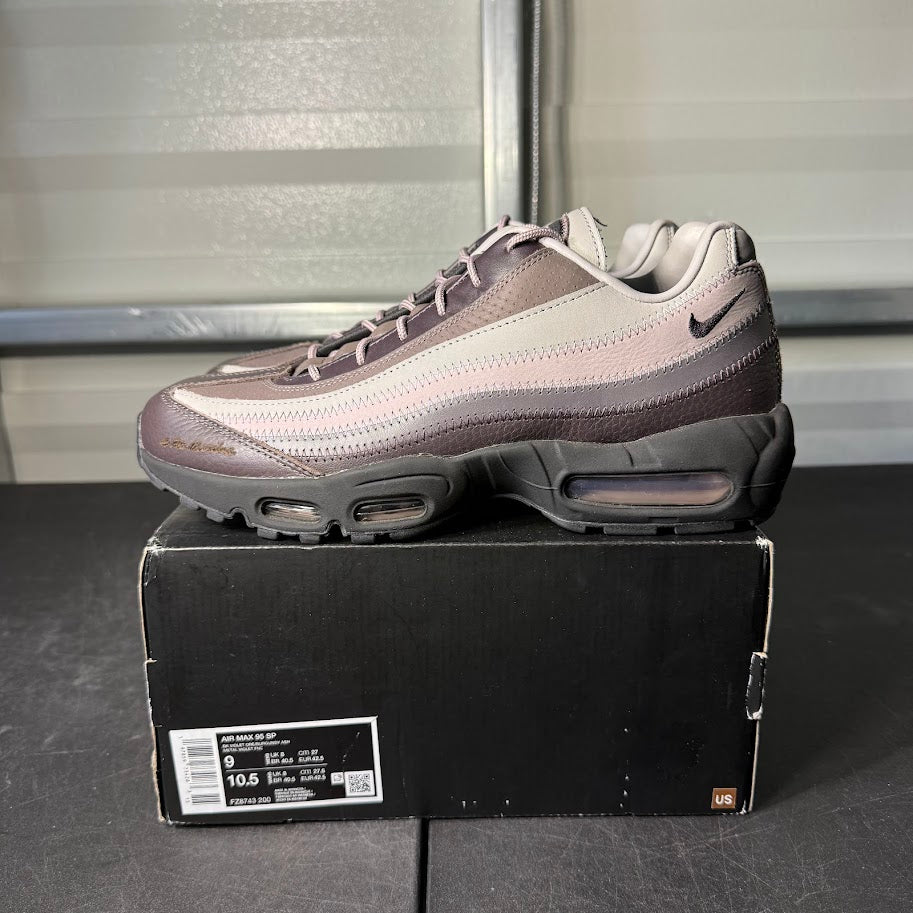 Size 9 - AM 95 A Ma Maniére While You Were Sleeping