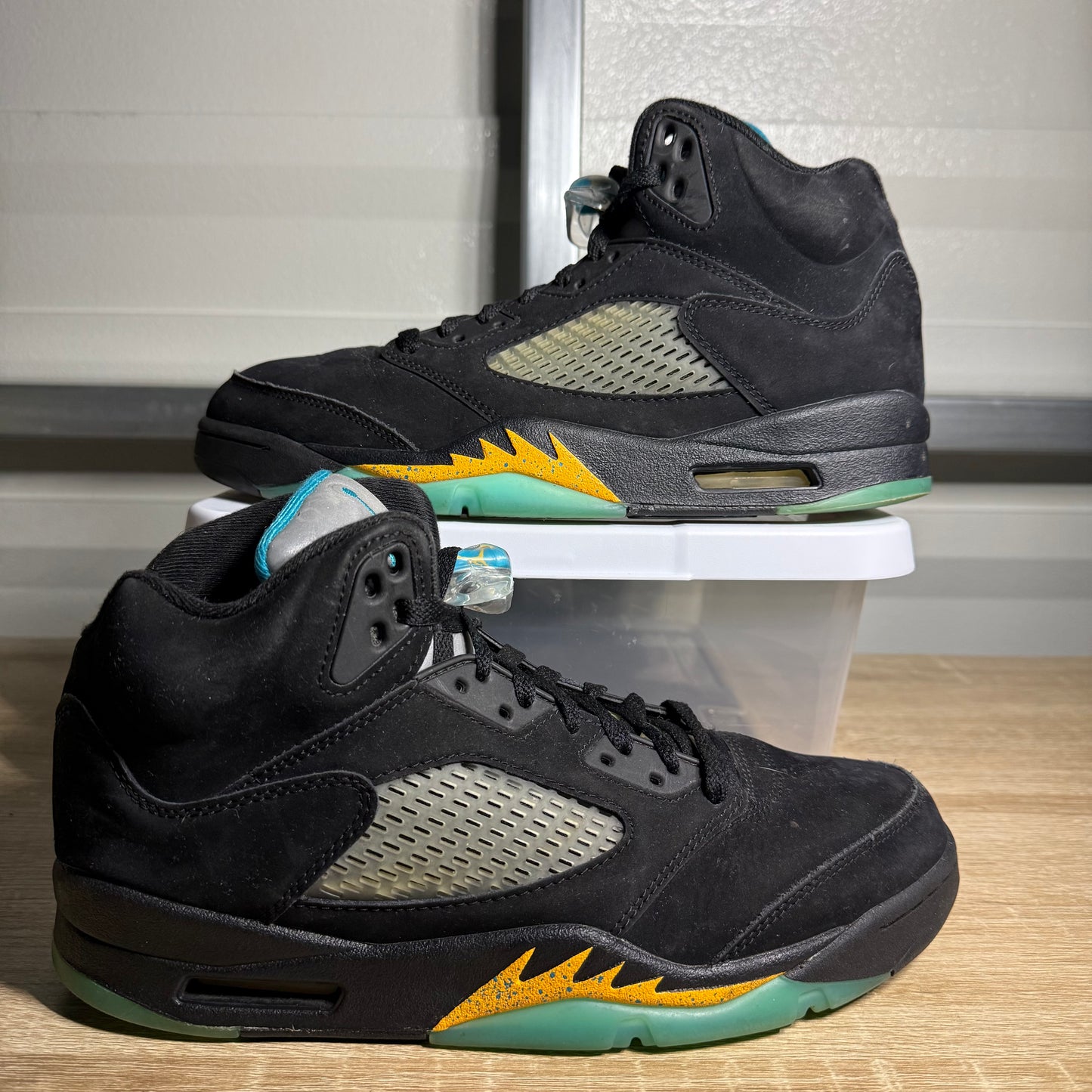 Size 9.5 - AJ 5 Retro Aqua