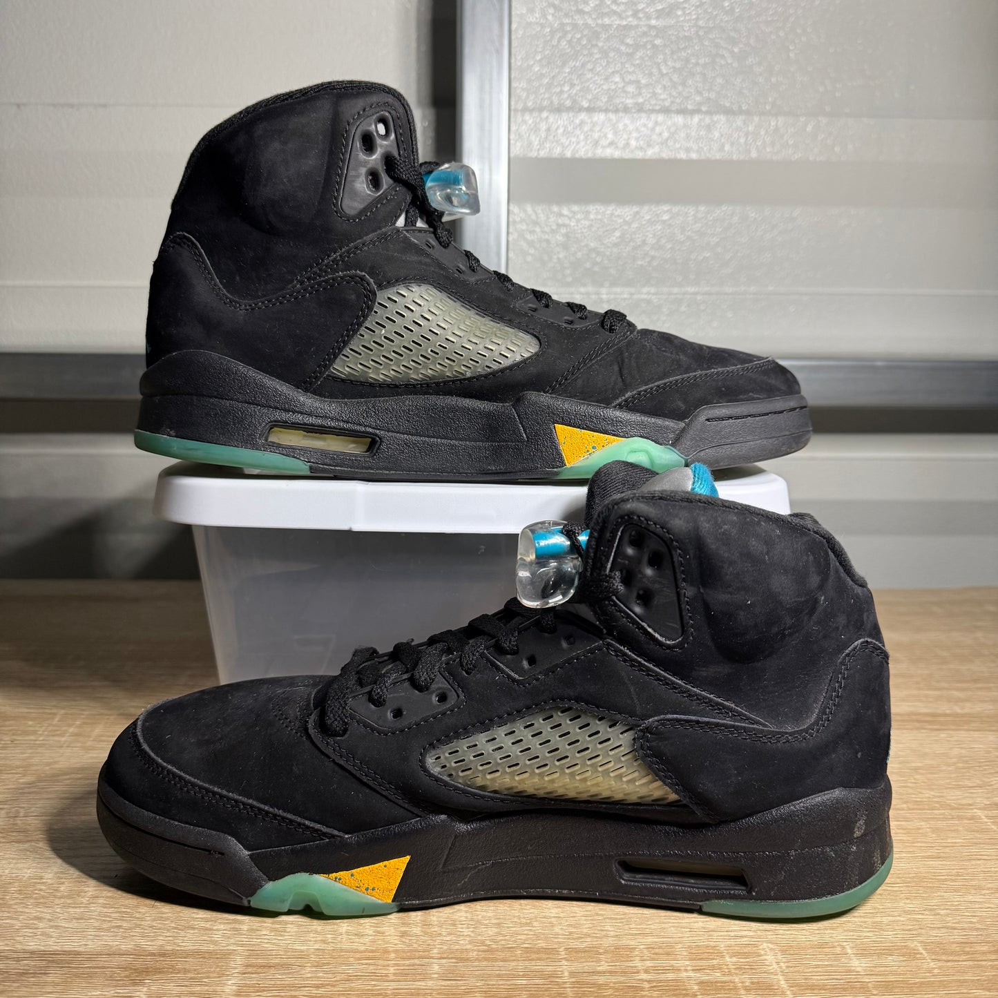 Size 9.5 - AJ 5 Retro Aqua