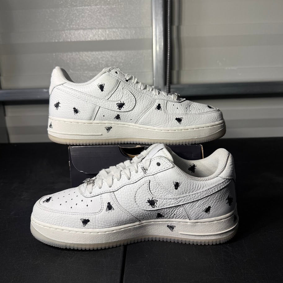 Size 8.5 - AF 1 Low Retro Houseflies