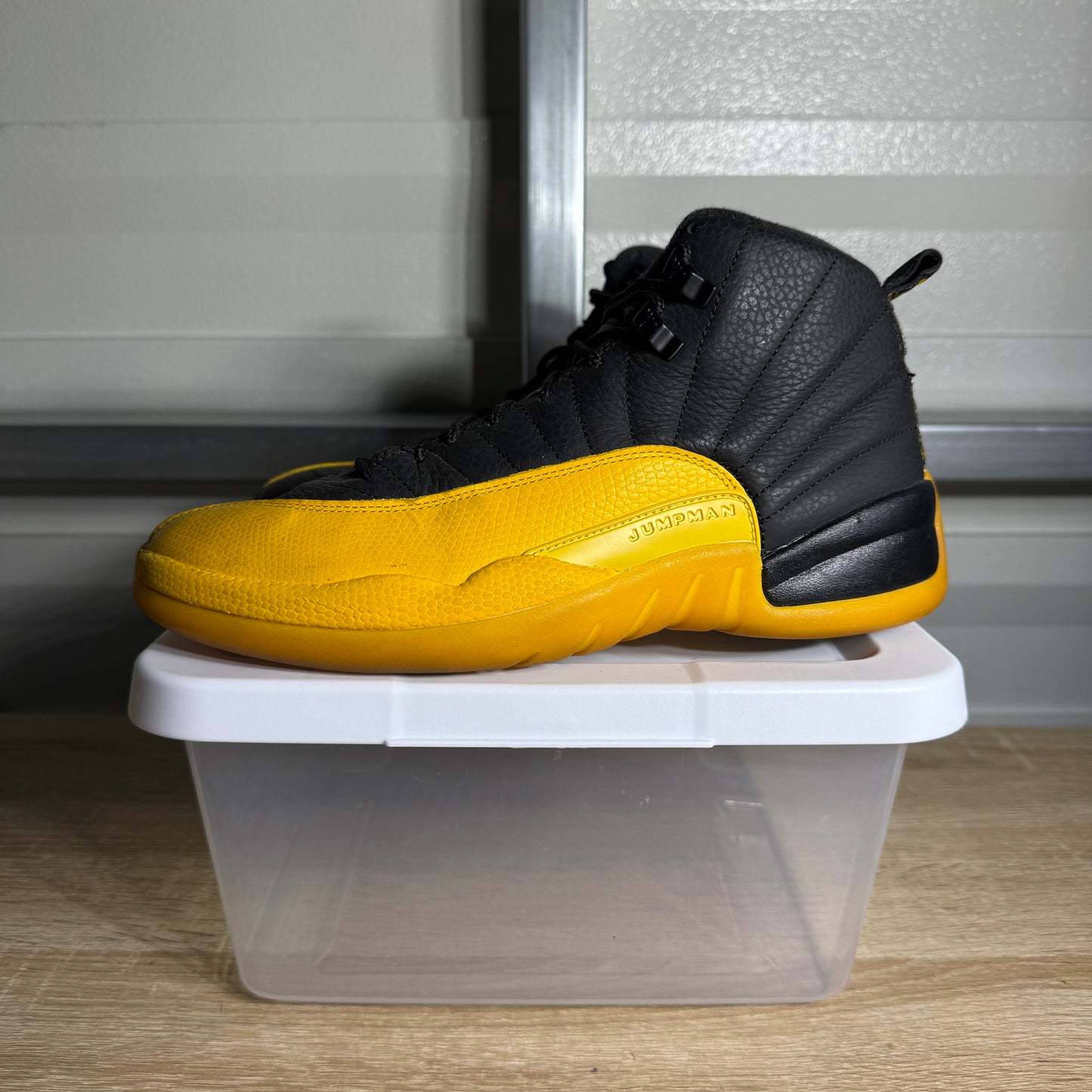 Size 8 - AJ 12 Retro University Gold