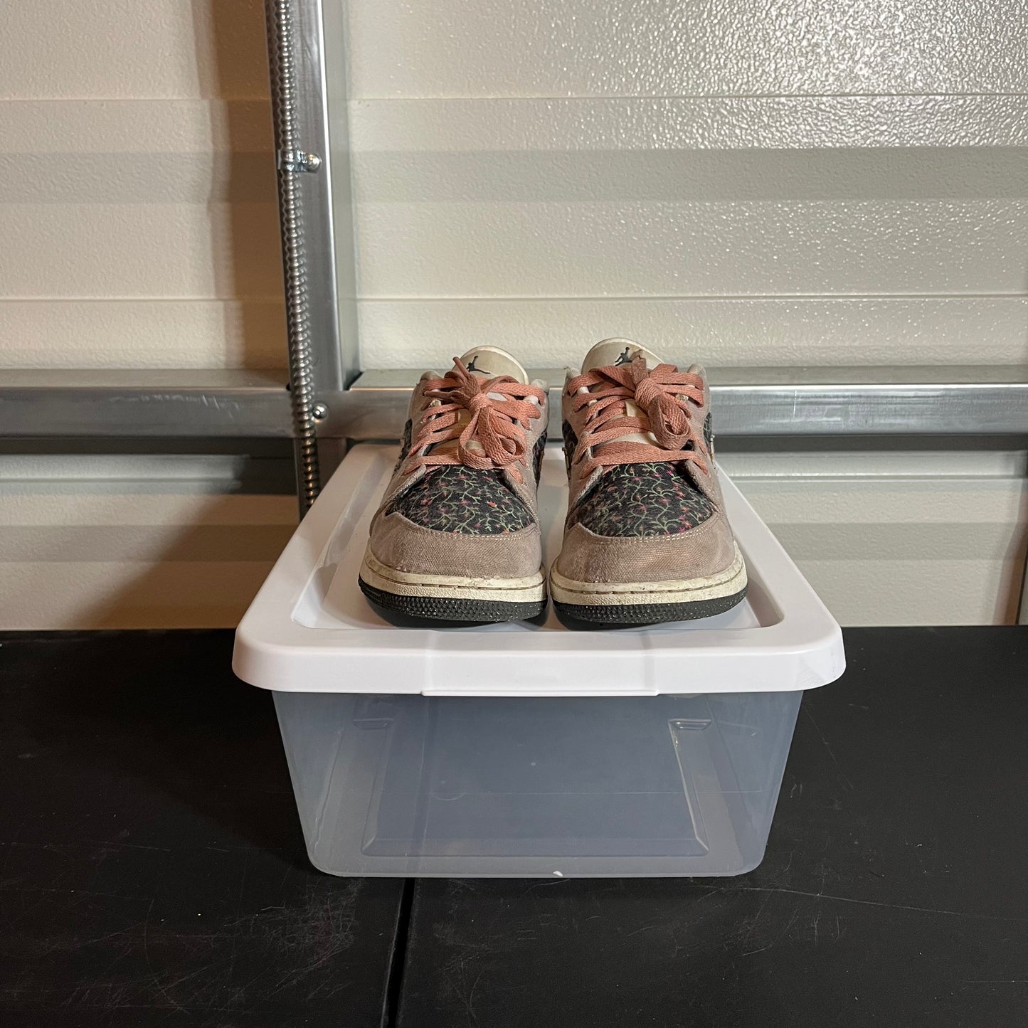 Size 6Y - AJ 1 Low SE Floral