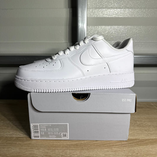 Size 10.5 - AF 1 '07 Low Triple White