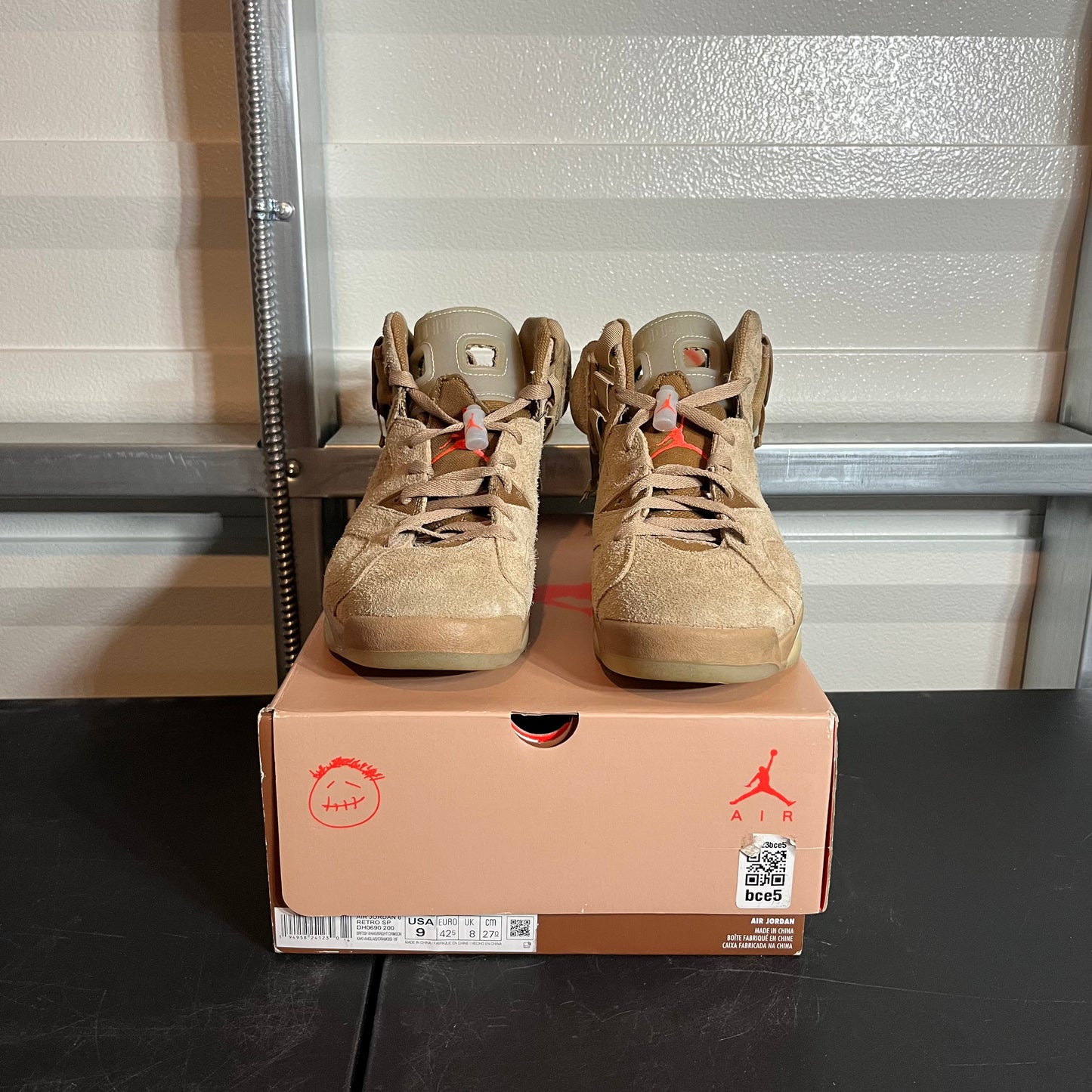 Size 9 - AJ 6 Retro Travis Scott British Khaki