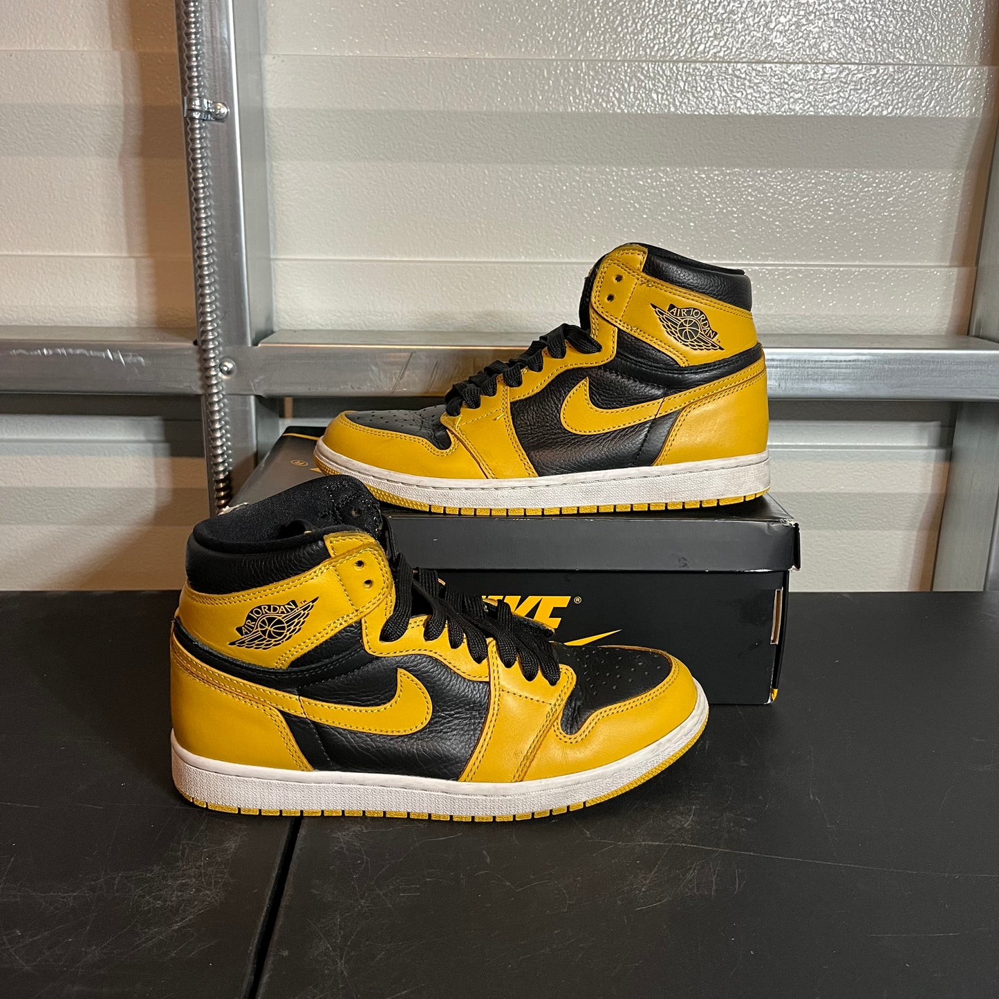 Size 8 - AJ 1 Retro High Pollen