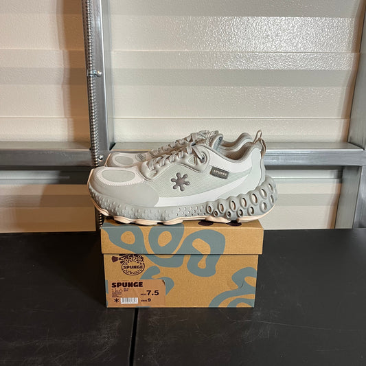 Size 7.5M - Spunge Salehe Bembury Spunge Osmosis