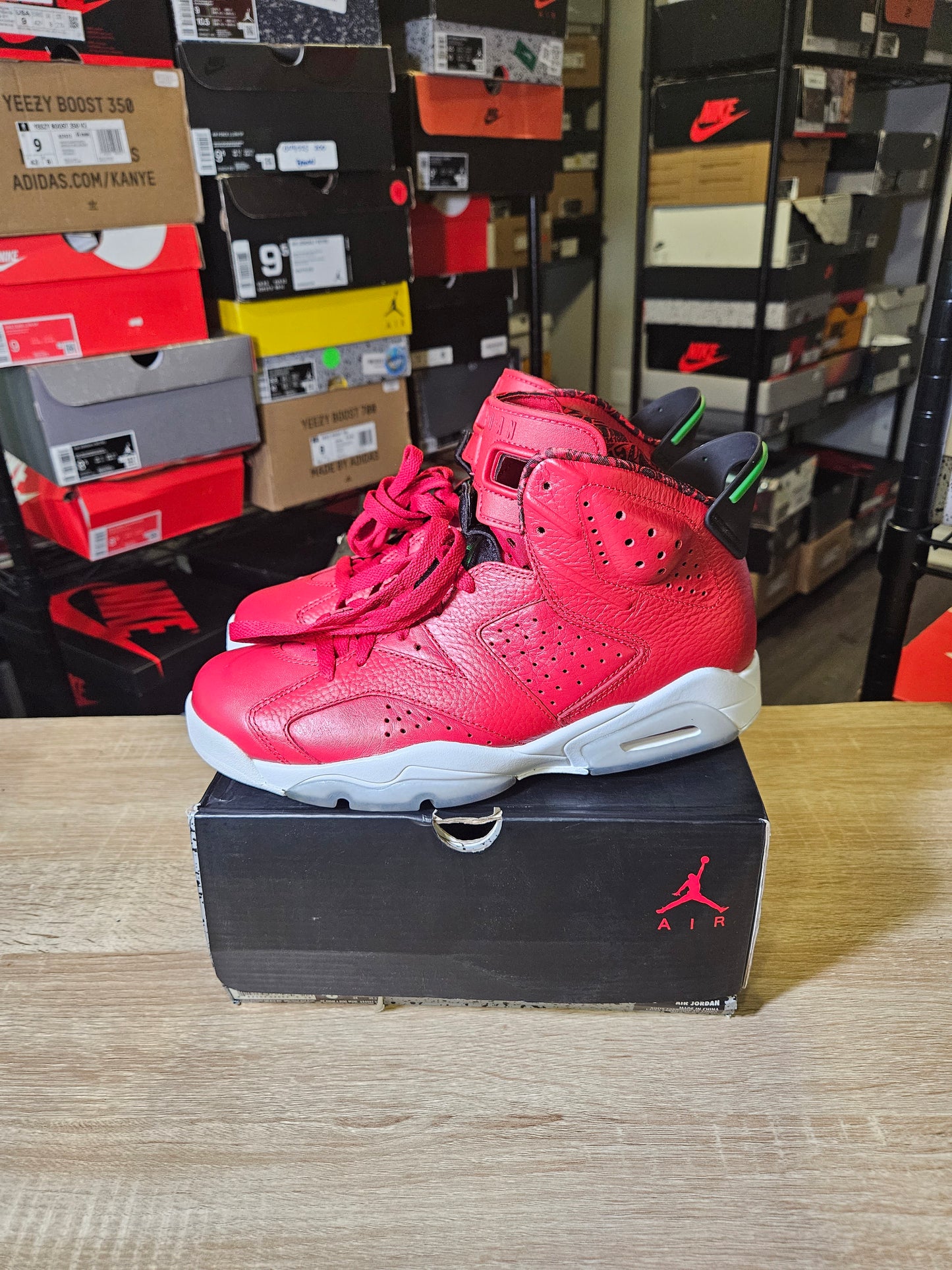 Size 8 - AJ 6 Spizike History of Jordan