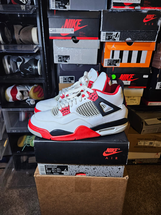 Size 9 - AJ 4 Retro Fire Red