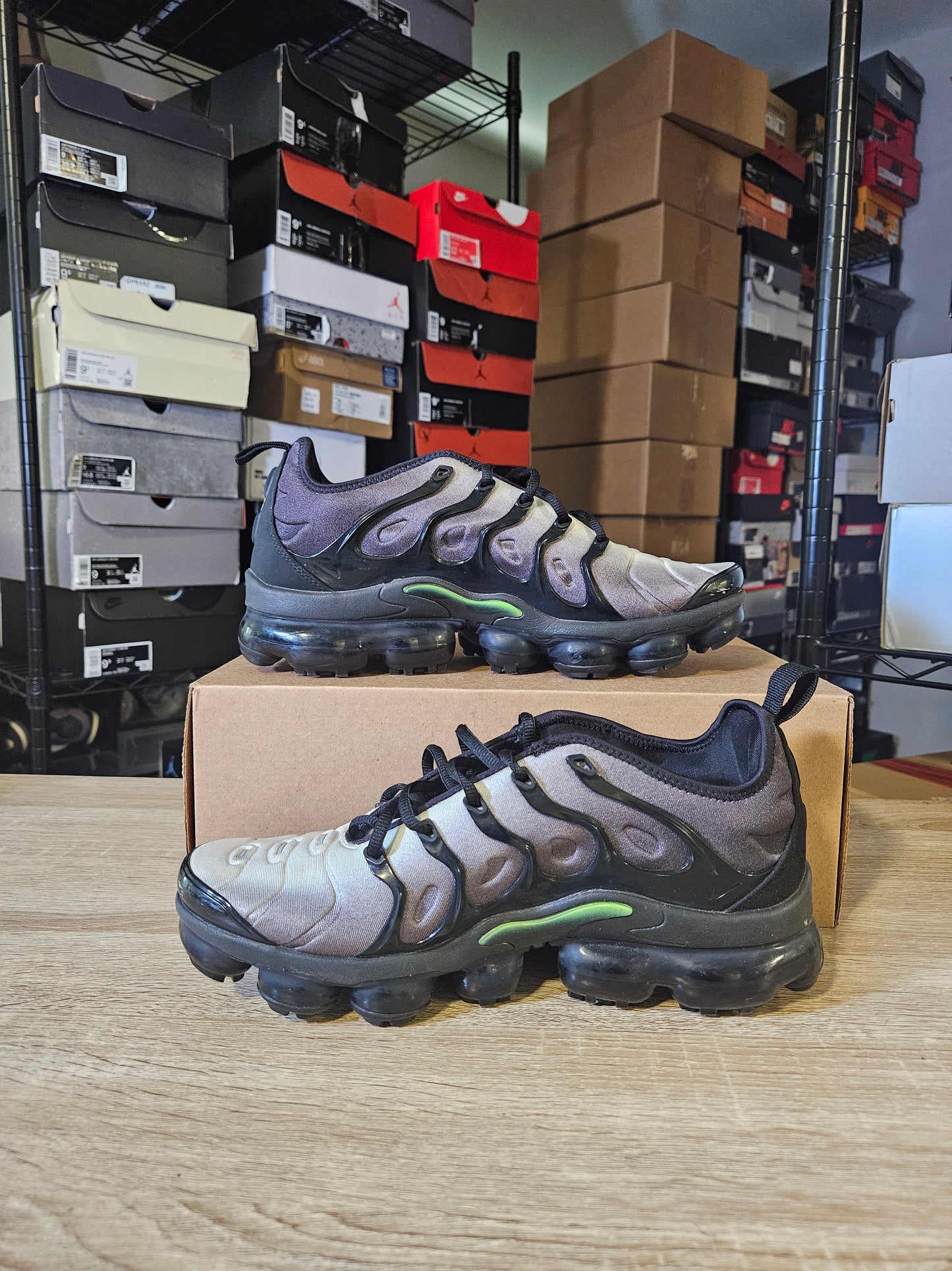 Size 10 - Air VaporMax Plus Neon 95