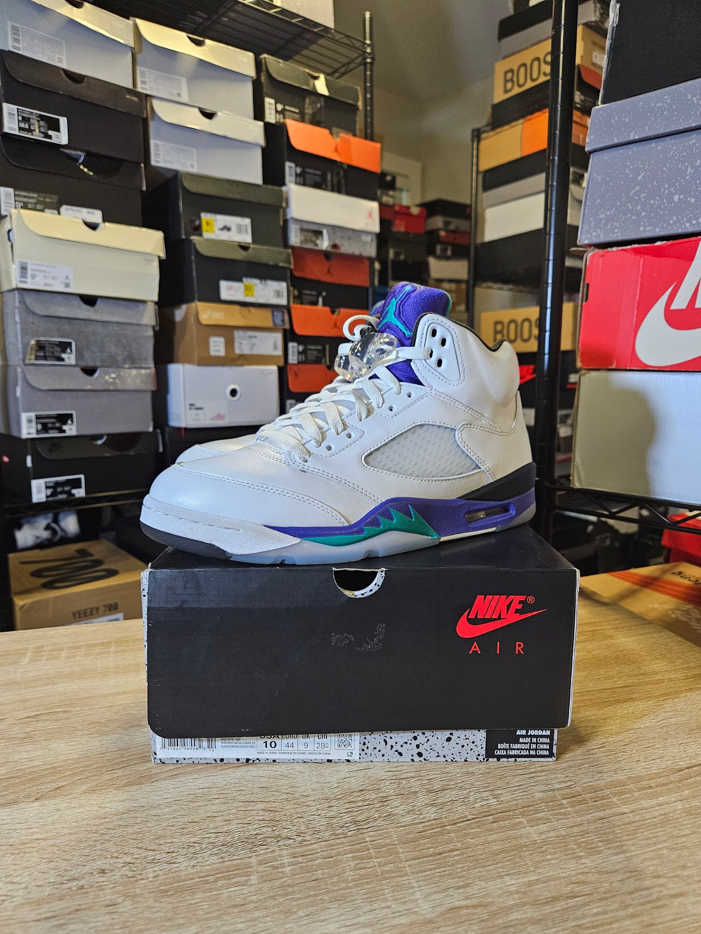 Size 10 - AJ 5 Retro 2025 Grape