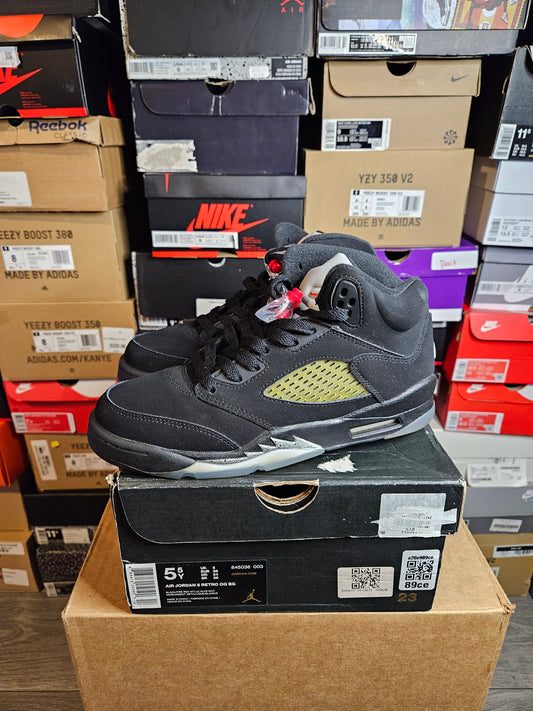 Size 5.5Y - Nike Jordan 5 Retro Black Metallic 2016 GS (845036-003)