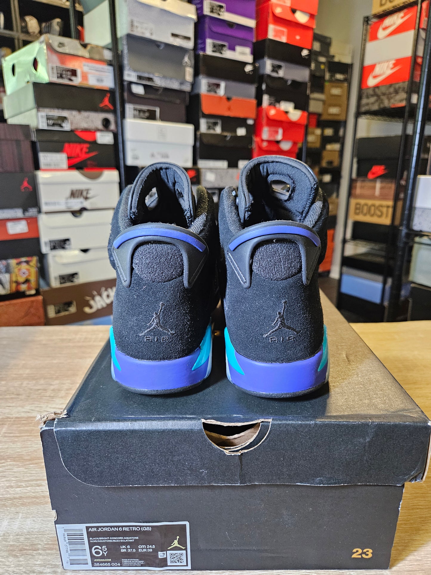 Size 6.5 - AJ 6 Retro Aqua