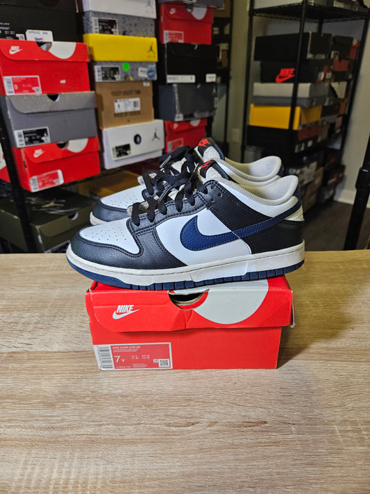 Size 7 - Dunk Low Midnight Navy