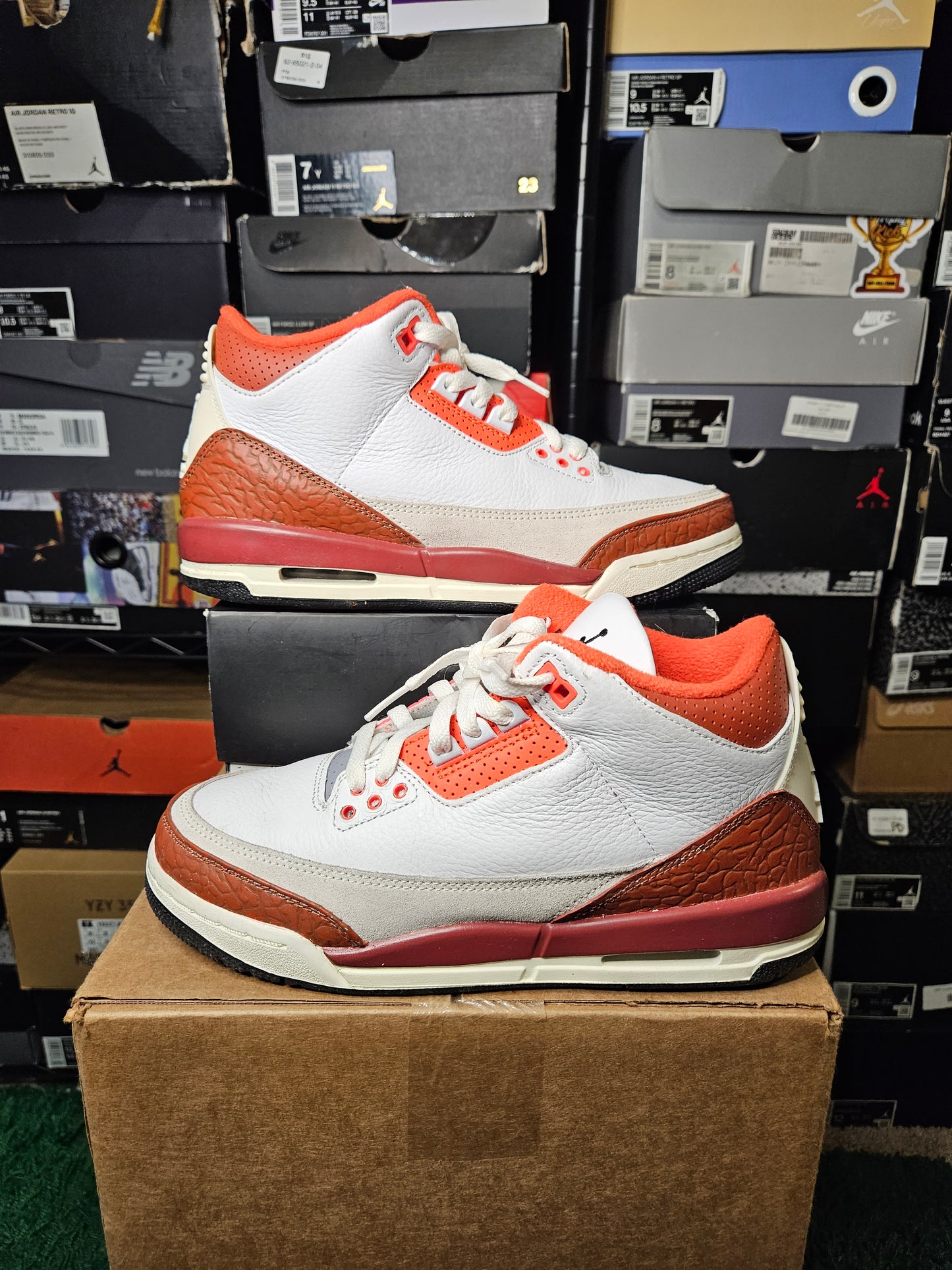Size 7 - AJ 3 Retro Mid Dunk On Mars