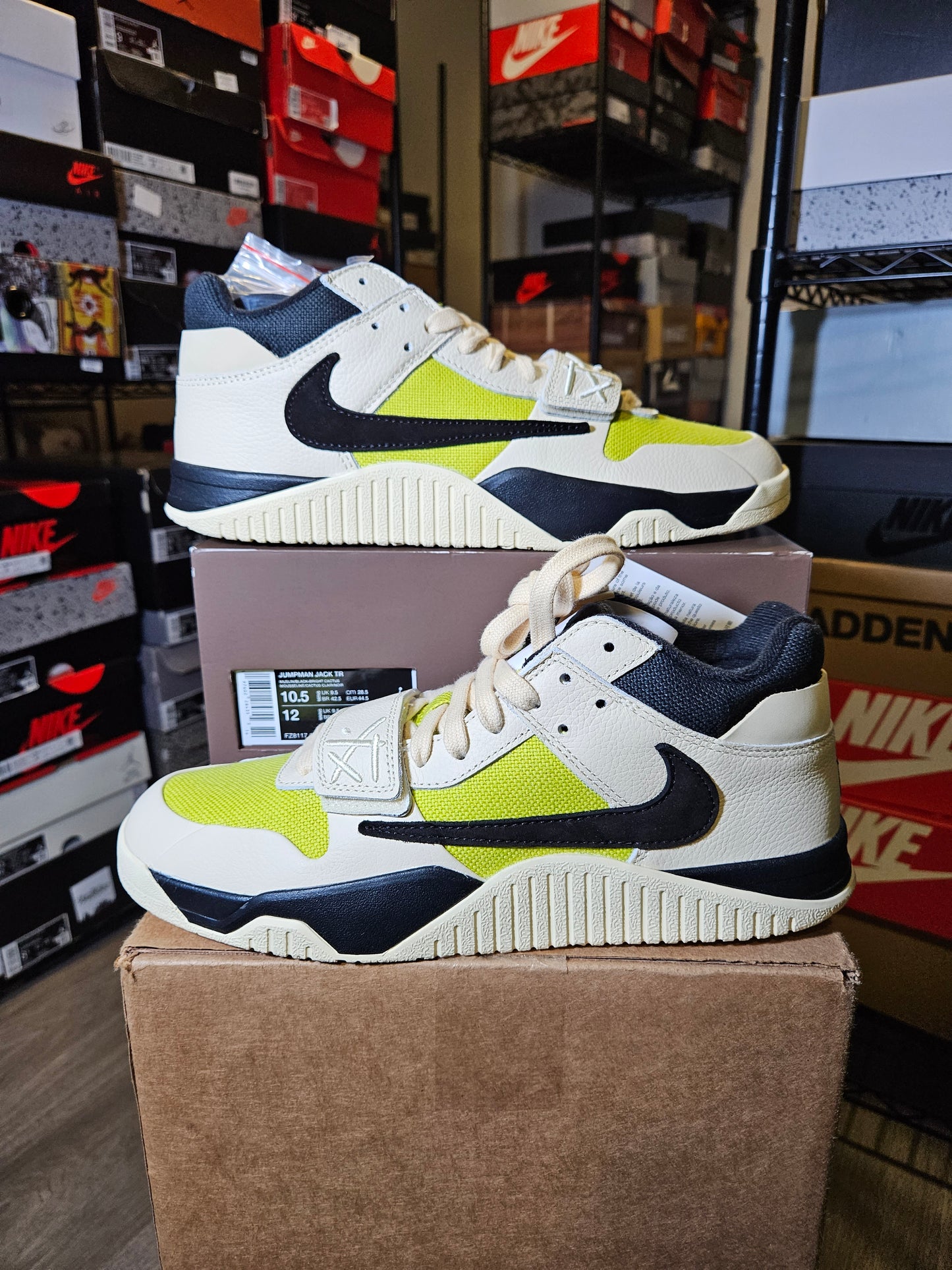 Size 10.5 - Travis Scott x AJ Jumpman Jack TR Bright Cactus