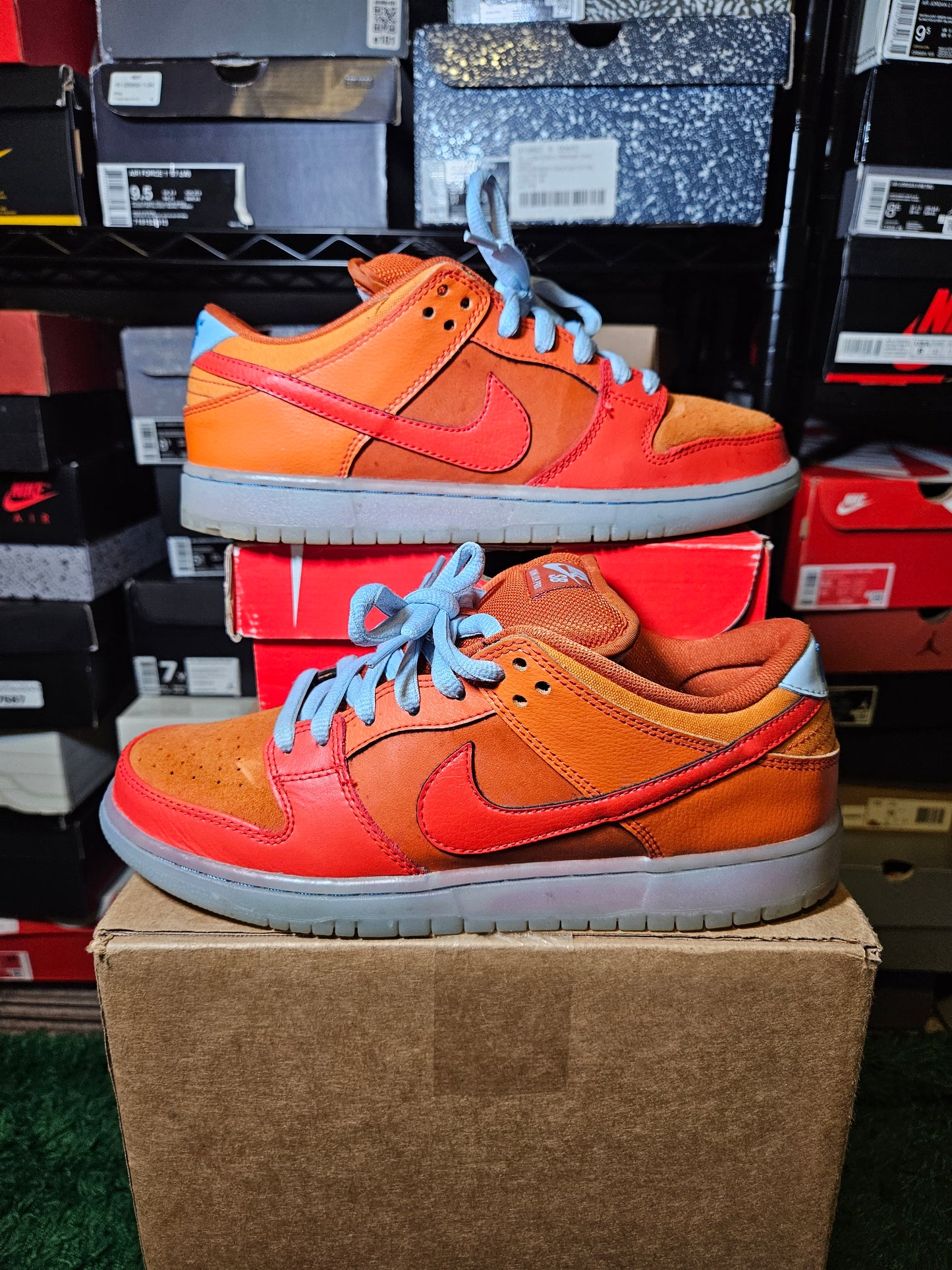 Size 9 - Dunk Pro SB Low Fire & Ice