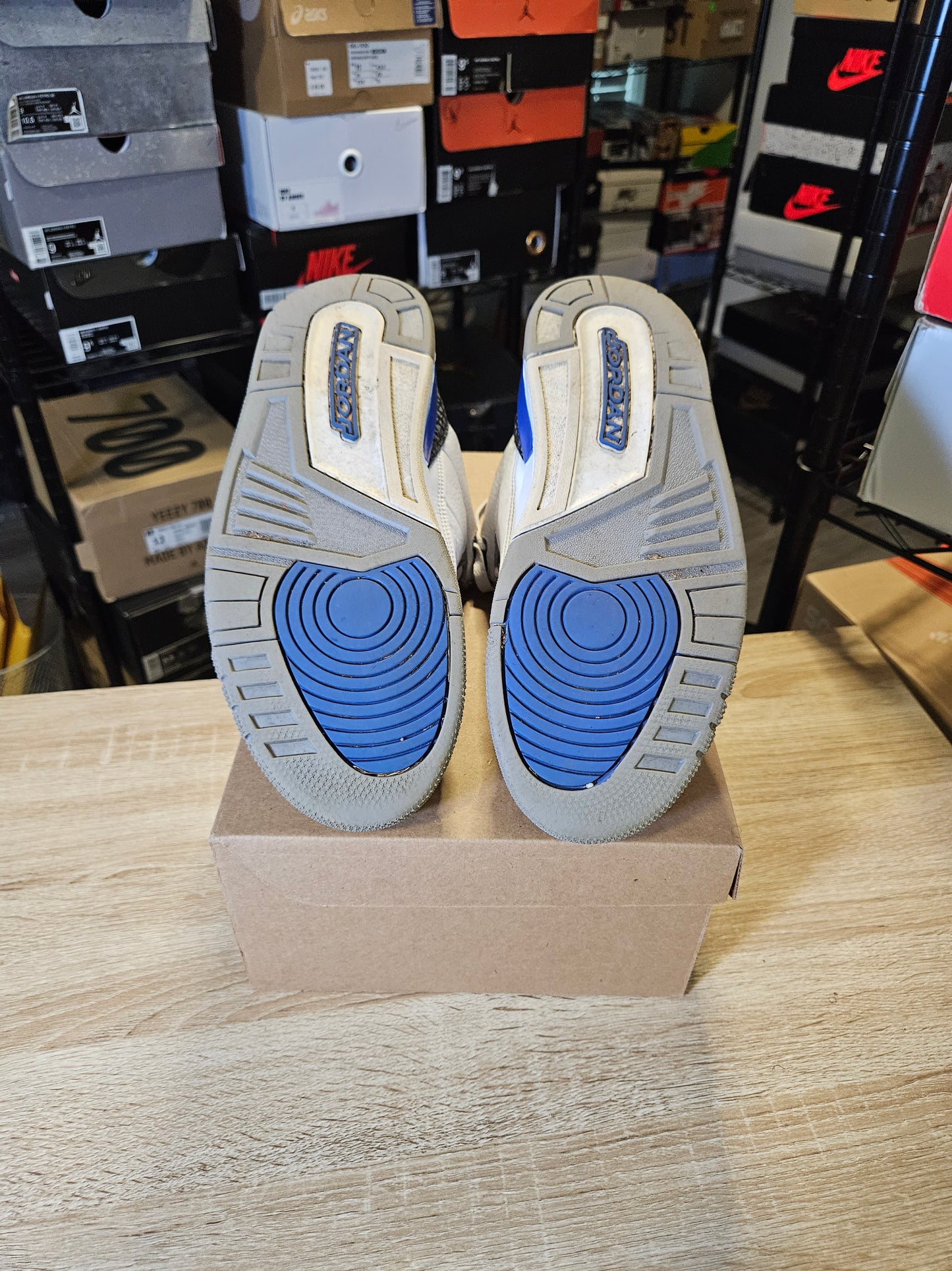 Size 8.5 - AJ 3 Retro Mid Racer Blue