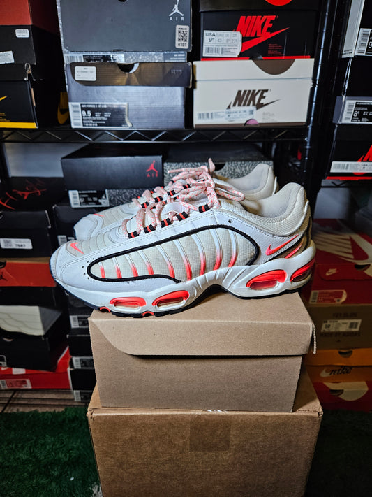 Size 10 - Air Max Tailwind 4 SE White Flash Crimson