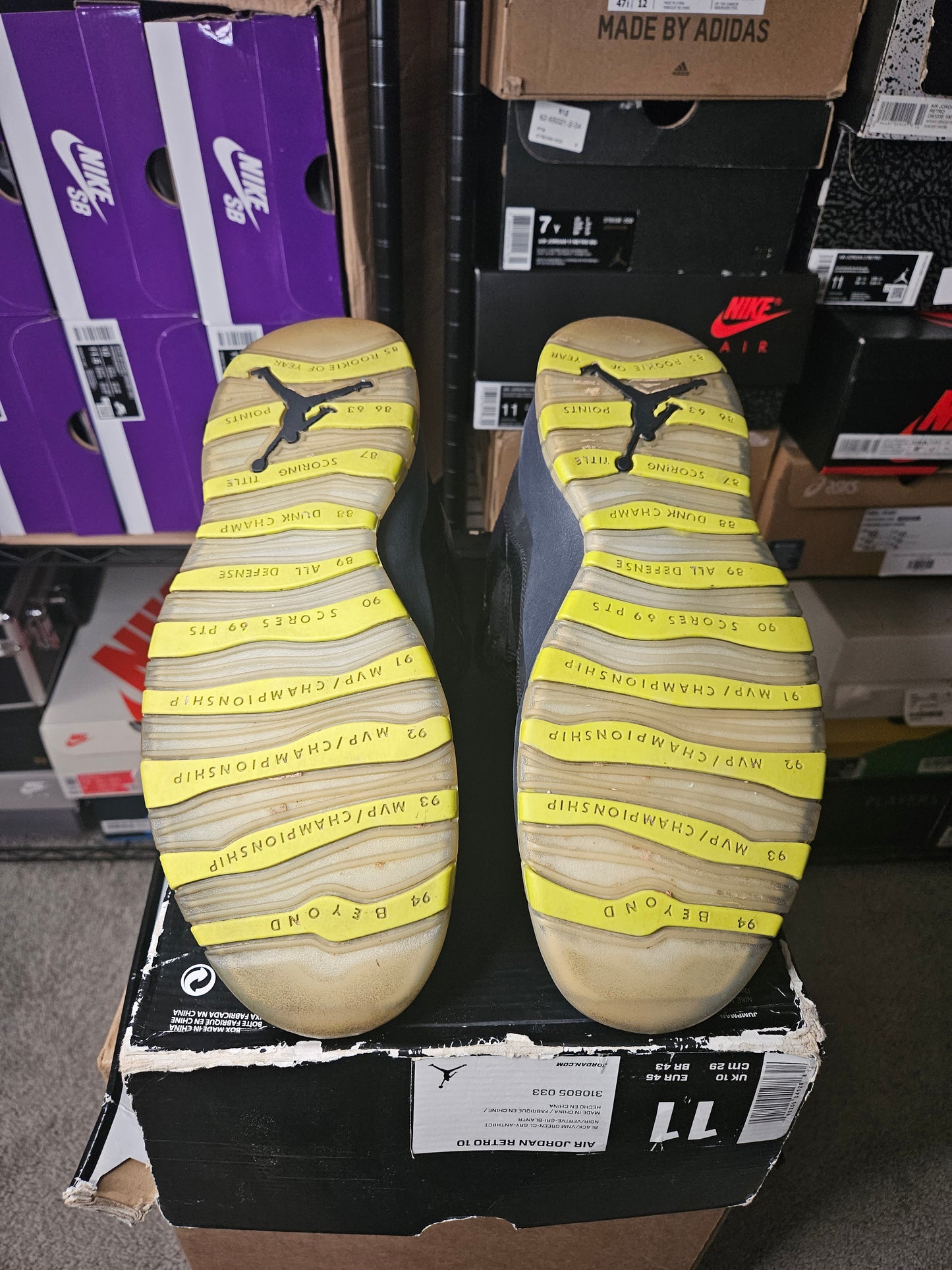Size 11 - AJ 10 Retro Venom