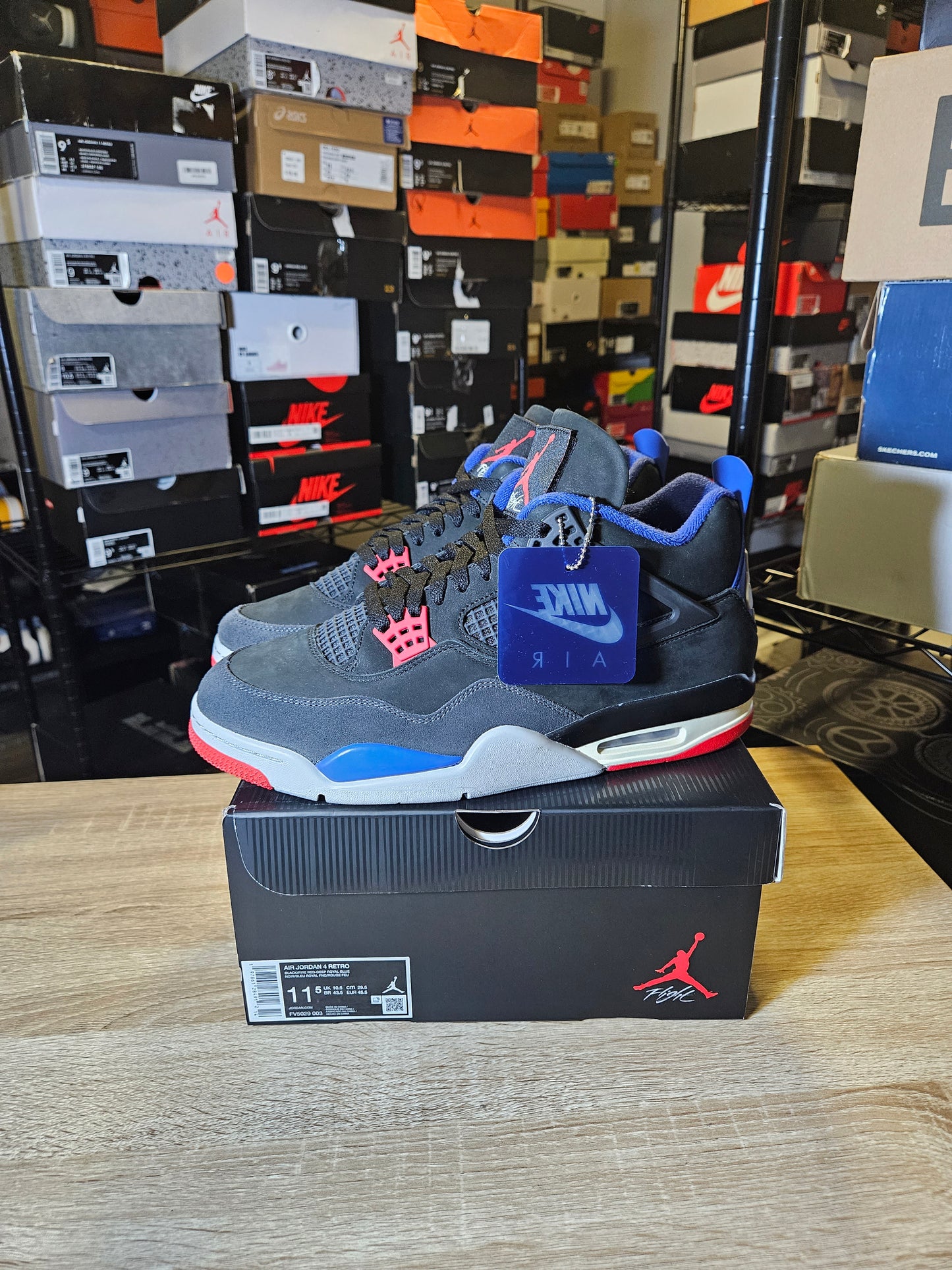 Size 11.5 - AJ 4 Retro Rare Air - White Lettering