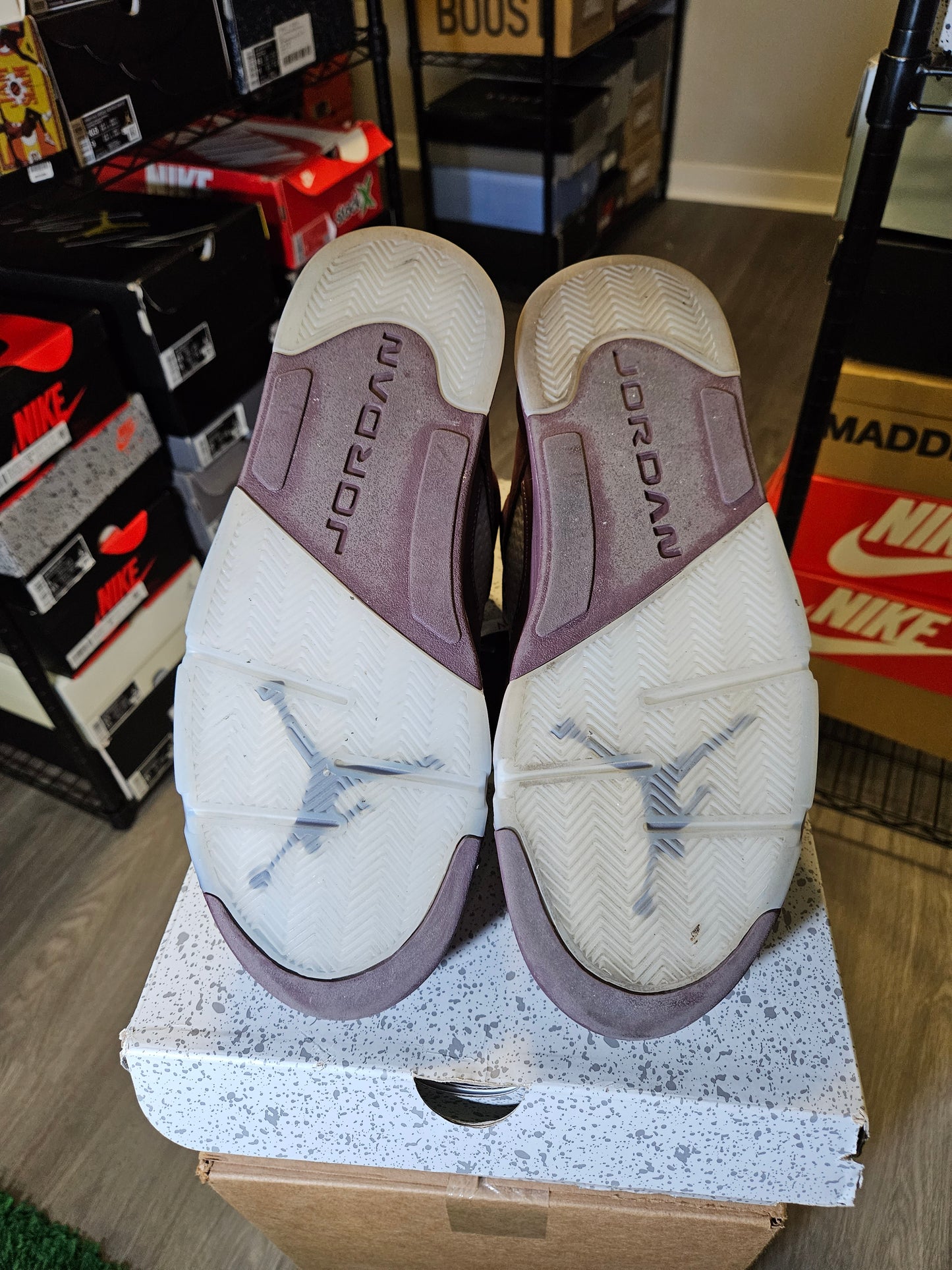 Size 11.5 - AJ 5 Retro SE 2023 Burgundy