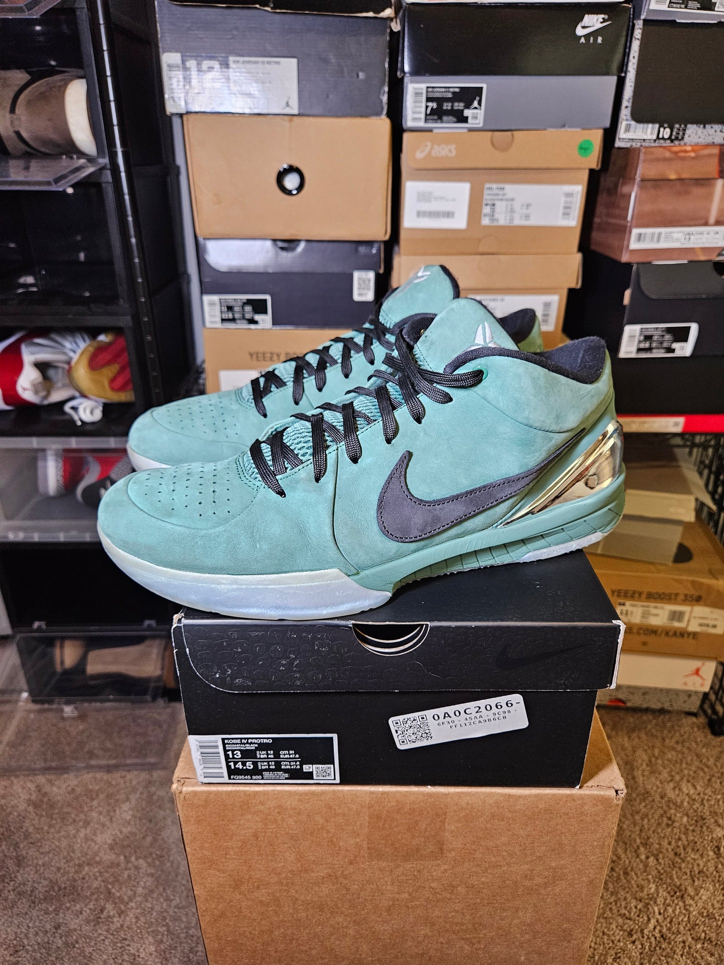 Size 13 - Kobe 4 IV Protro Girl Dad
