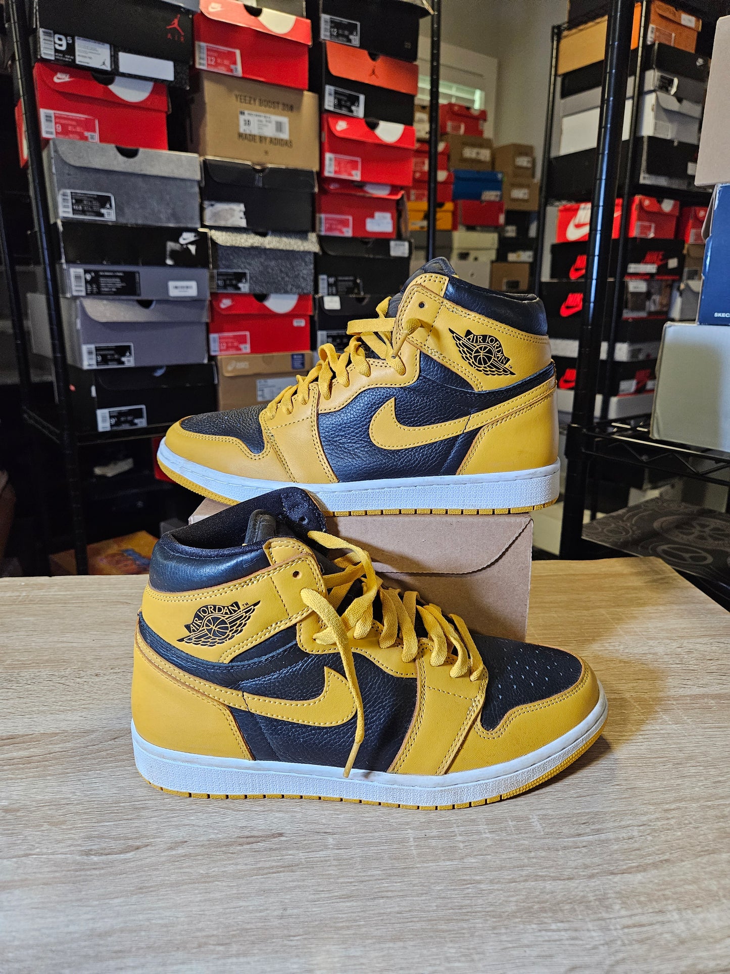 Size 9.5 - AJ 1 Retro OG High Pollen