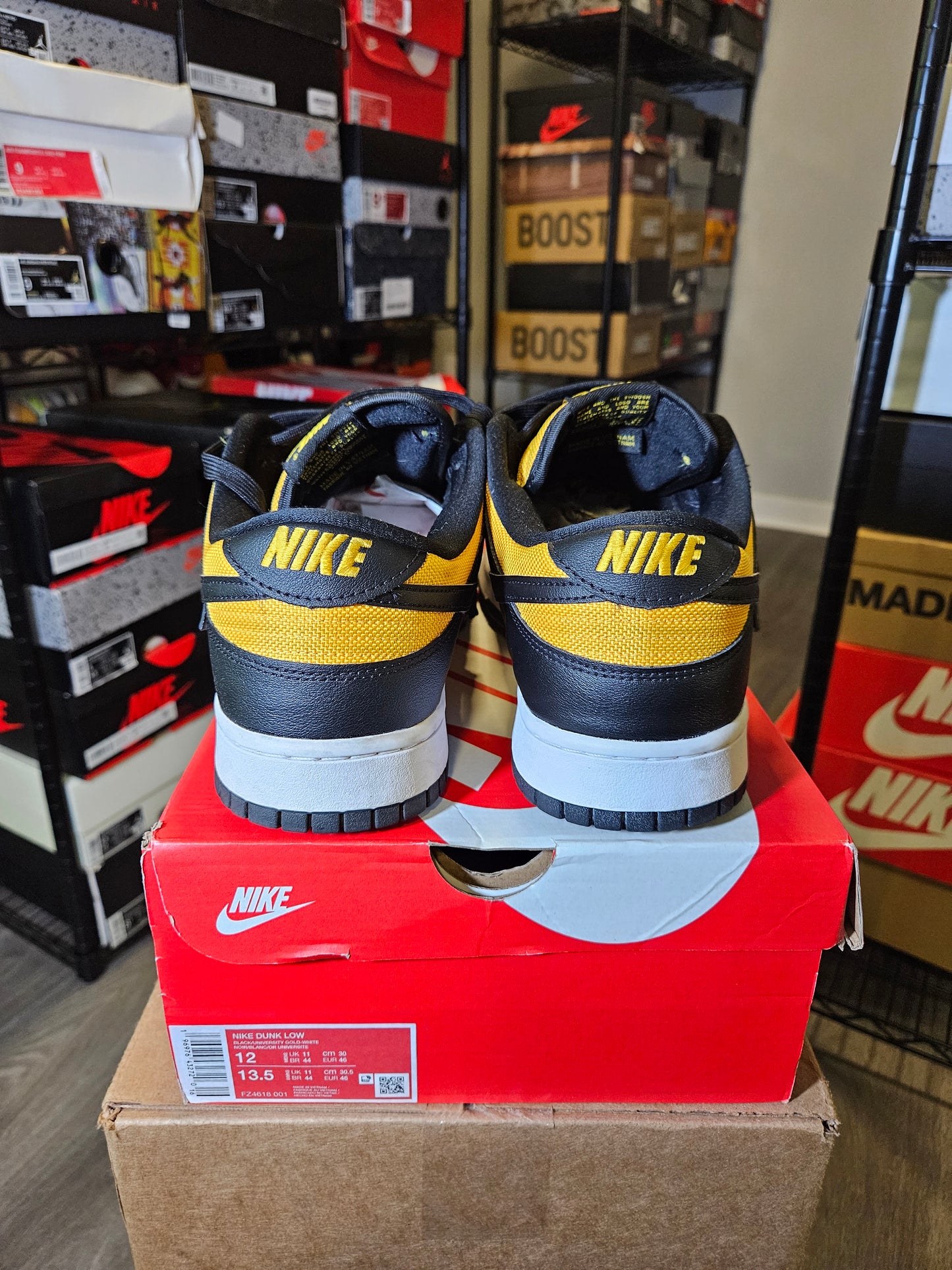 Size 12 - Dunk Low Reverse Goldenrod de