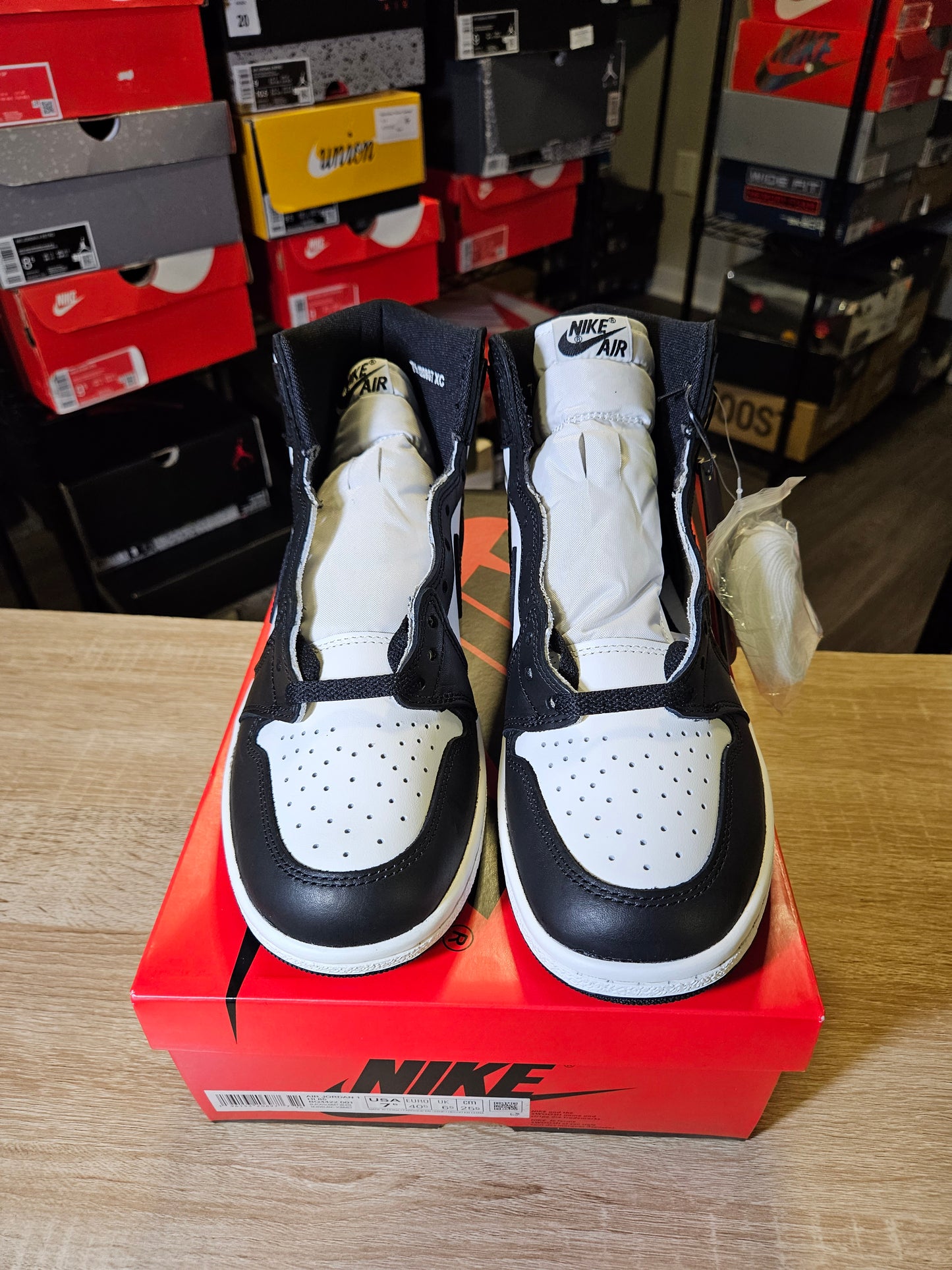 Size 7.5 - AJ 1 Retro '85 OG High Black White