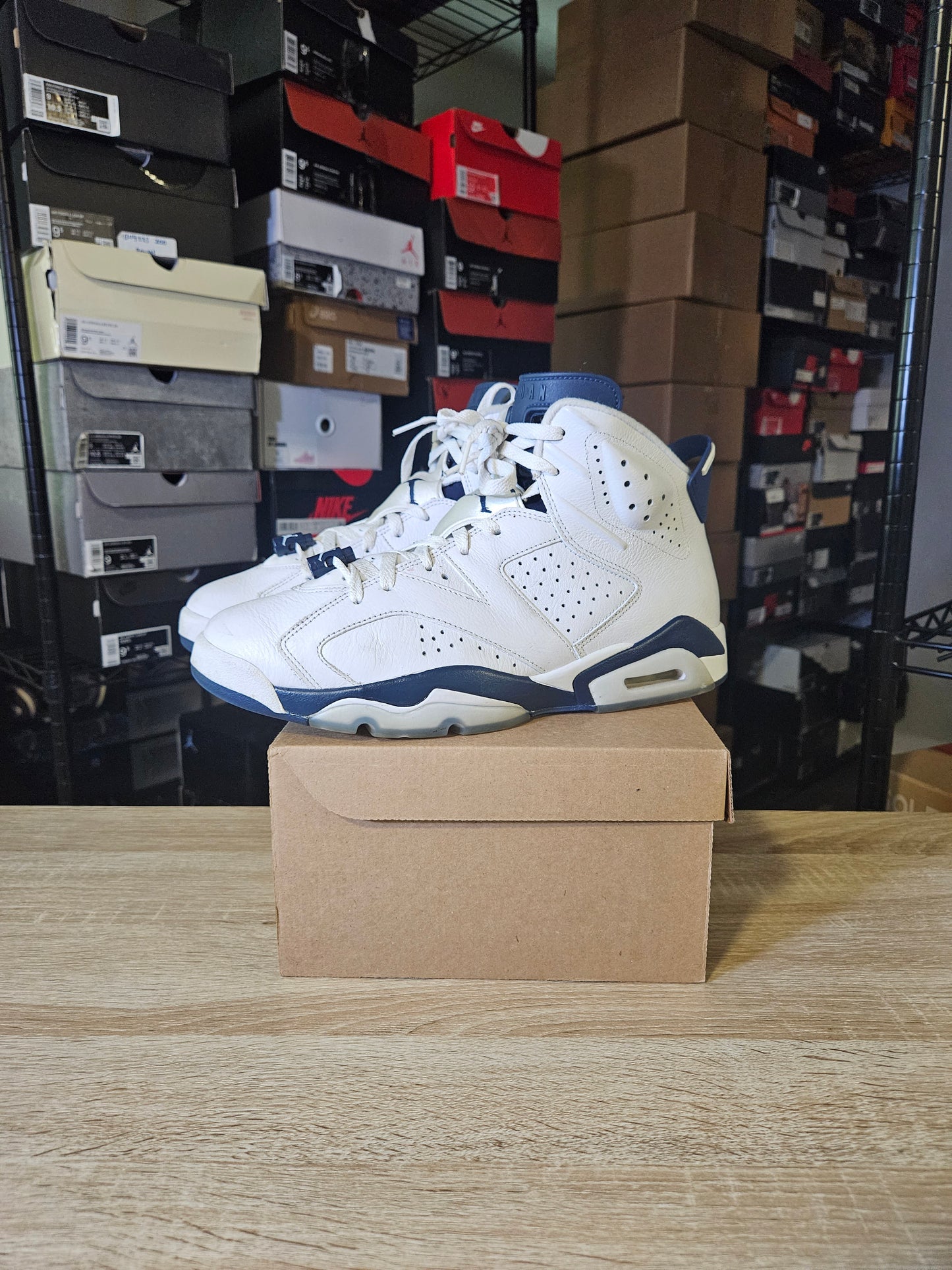 Size 12 - AJ 6 Retro Midnight Navy