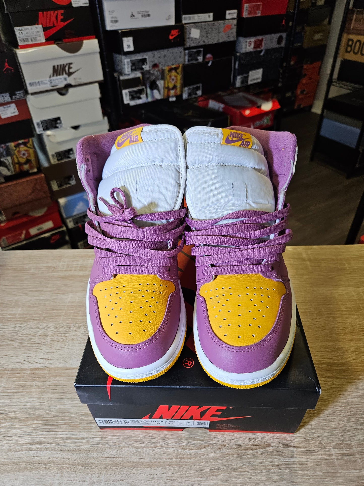 Size 9.5 - AJ 1 Retro High OG Brotherhood 2022