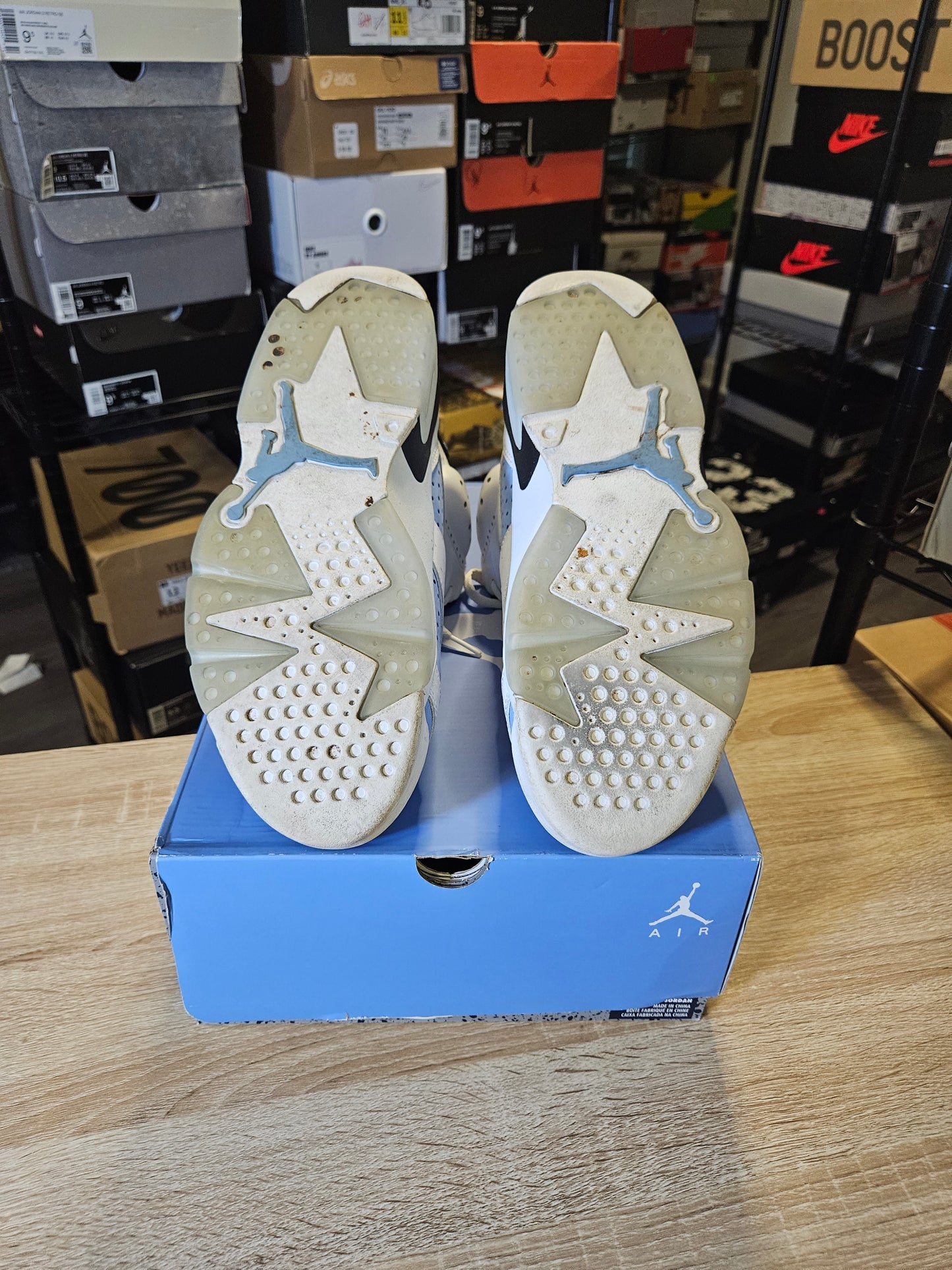 Size 9 - AJ 6 Retro UNC