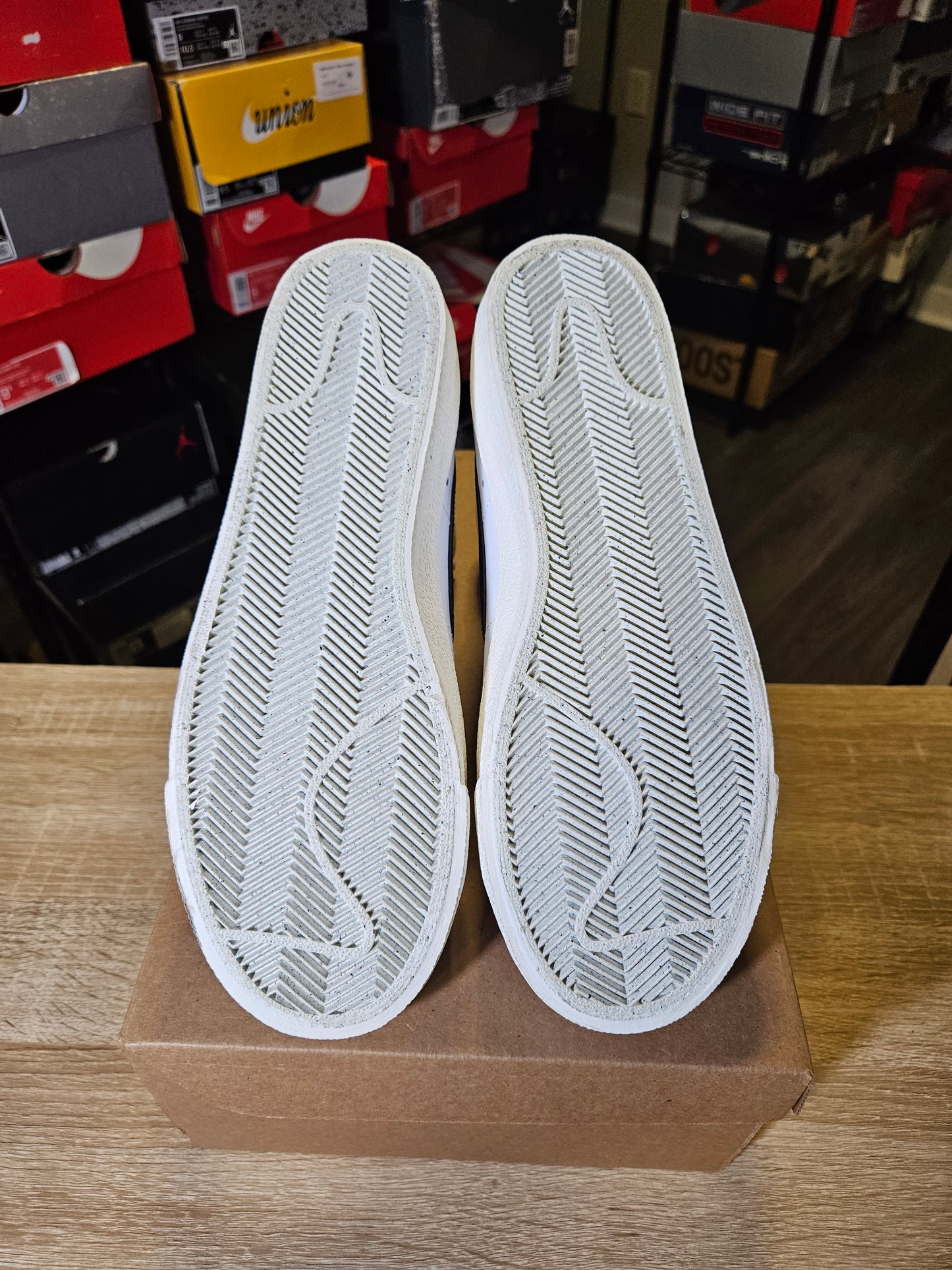 Size 8 - Nike Blazer Mid 77 Vintage White Black 2019