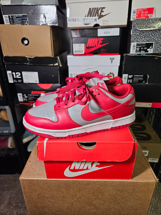 Size 7.5 - Dunk Low SP UNLV 2021