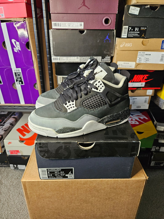 Size 8 - AJ 4 Retro 2024 Fear