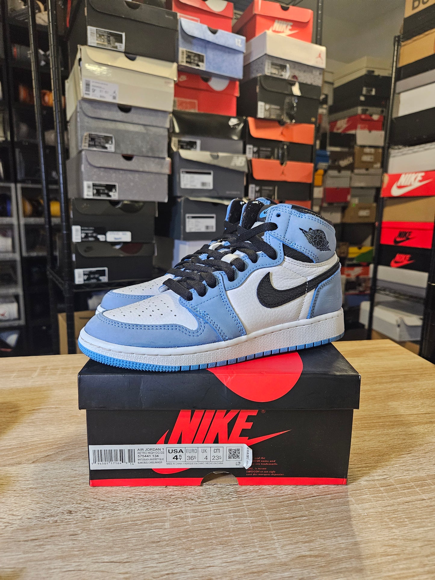 Size 4.5 - AJ 1 University Blue