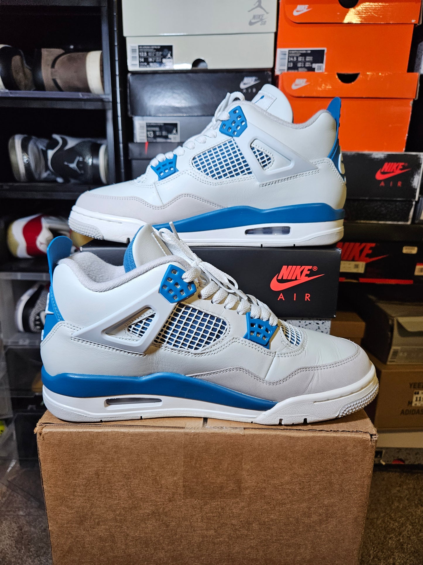 Size 9.5 - AJ 4 Retro 2024 Military Blue
