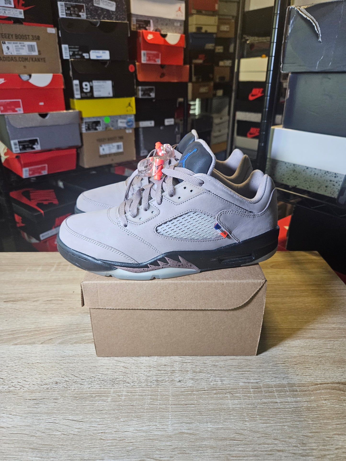 Size 10 - Paris Saint-Germain x AJ 5 Retro Low Paname