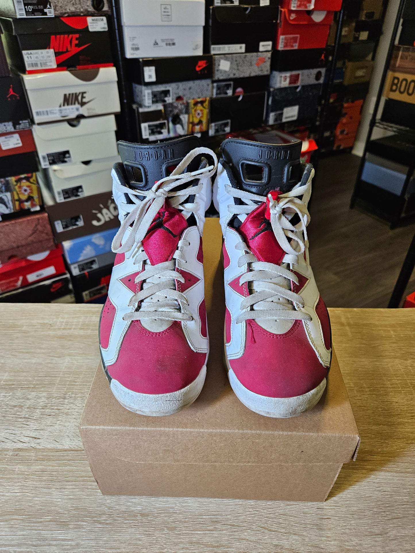 Size 7.5 - AJ 6 Retro OG Mid Carmine