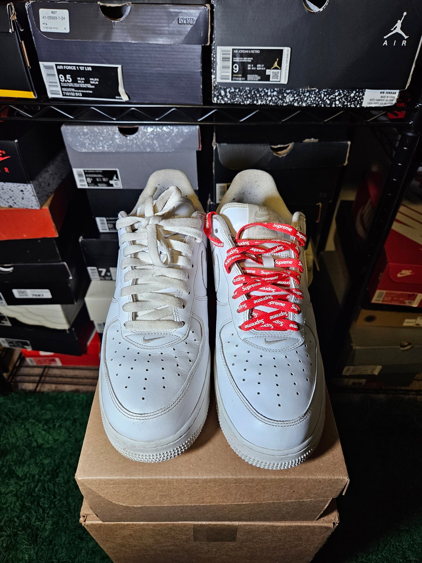 Size 10.5 - Air Force 1 x Supreme Low Box Logo - White