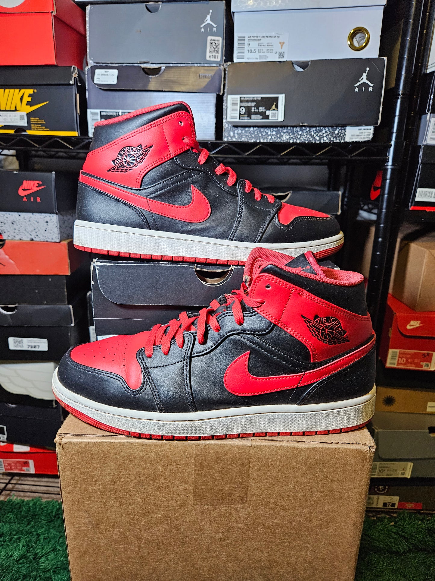 Size 12 - AJ 1 Mid Alternate Bred