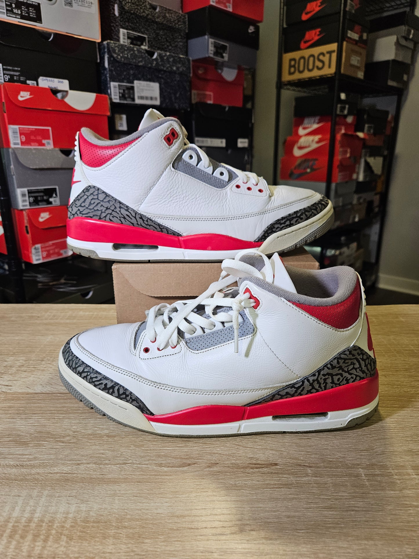 Size 13 - AJ 3 Retro Mid Fire Red