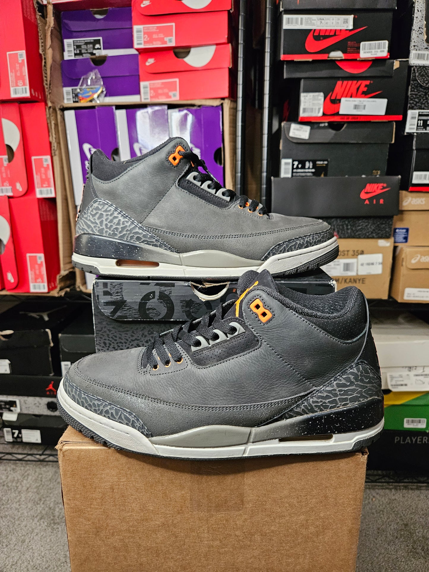 Size 11 - AJ 3 Retro 2023 Mid Fear